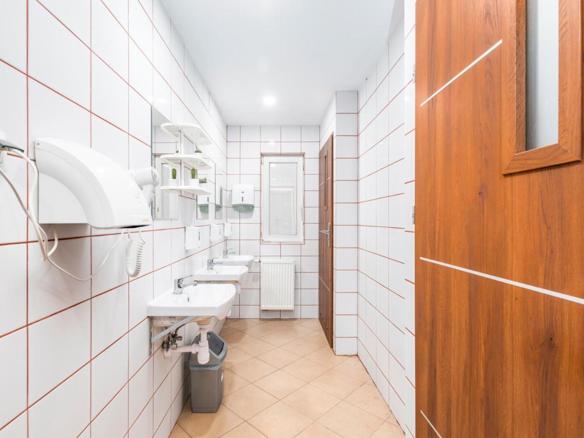 Luxhostel24 ורשה מראה חיצוני תמונה