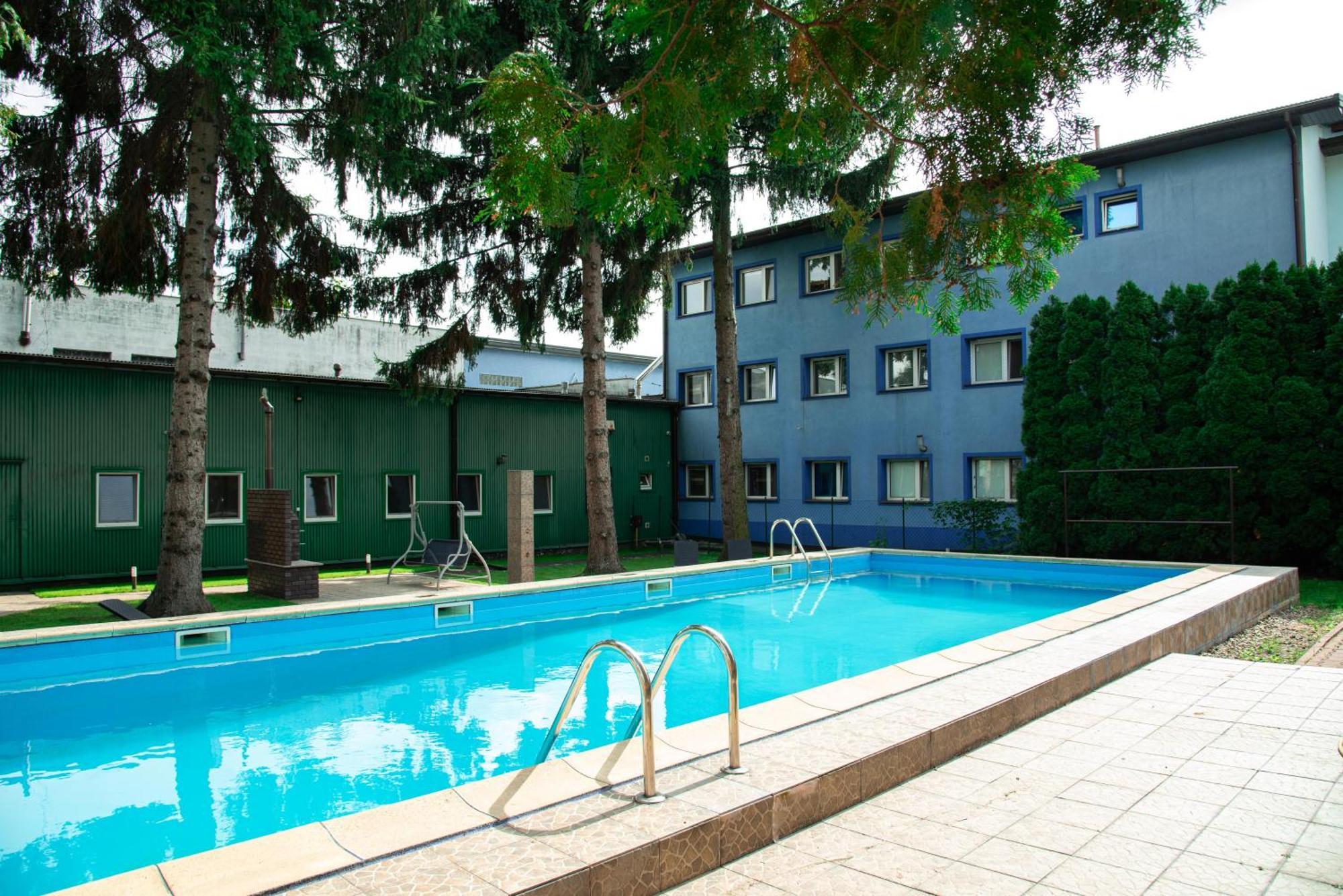Luxhostel24 ורשה מראה חיצוני תמונה