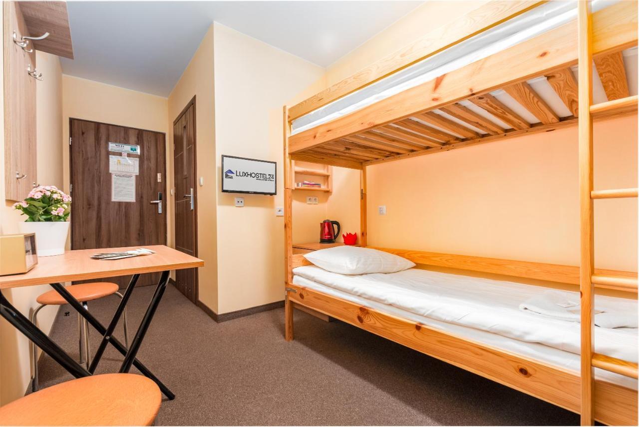 Luxhostel24 ורשה מראה חיצוני תמונה