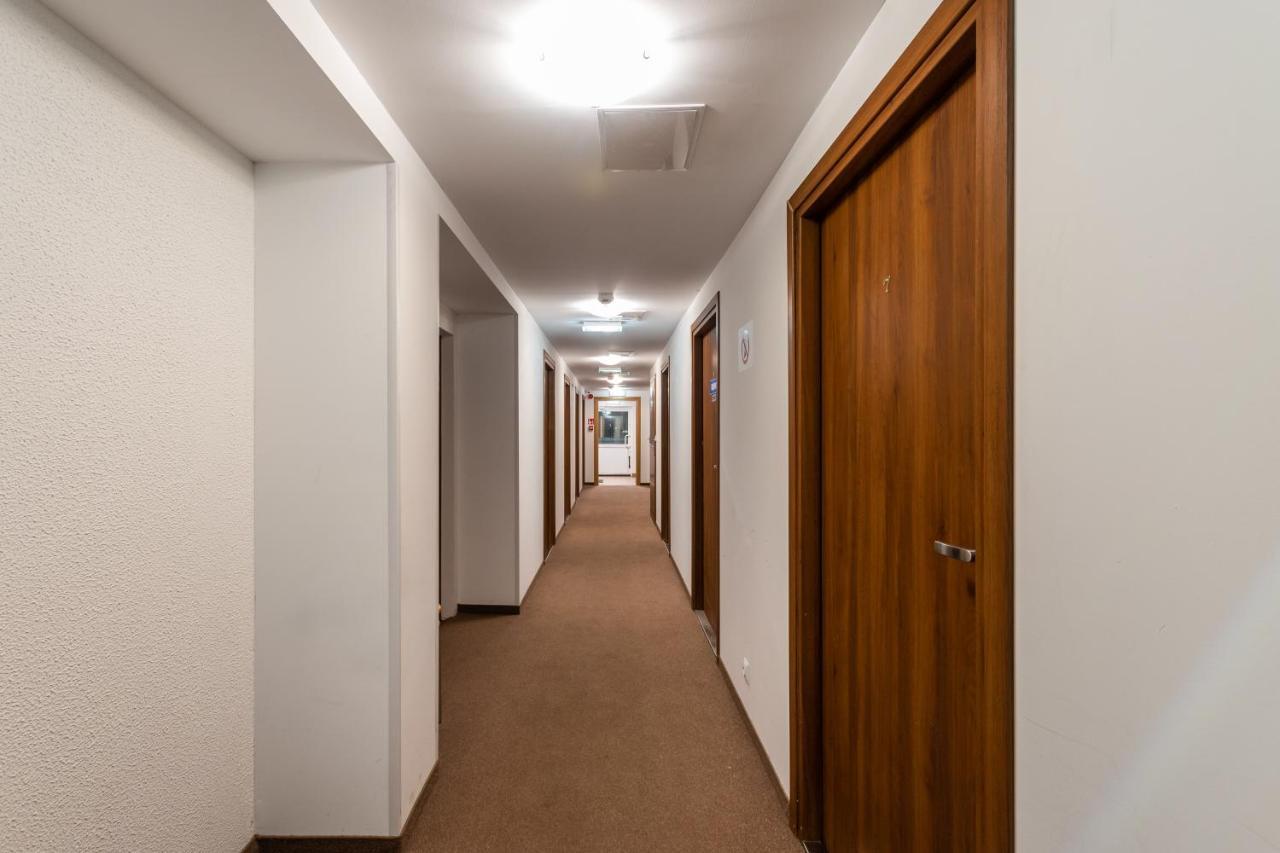 Luxhostel24 ורשה מראה חיצוני תמונה